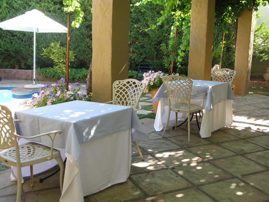 Casablanca Bed And Breakfast Stellenbosch Ngoại thất bức ảnh